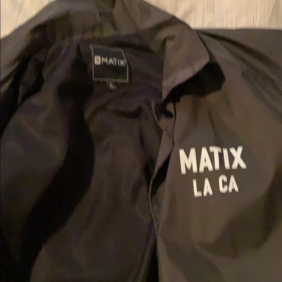 Magic windbreaker - Picture 2 of 2